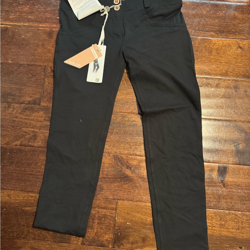 Freddy wr up cropped pants size 6